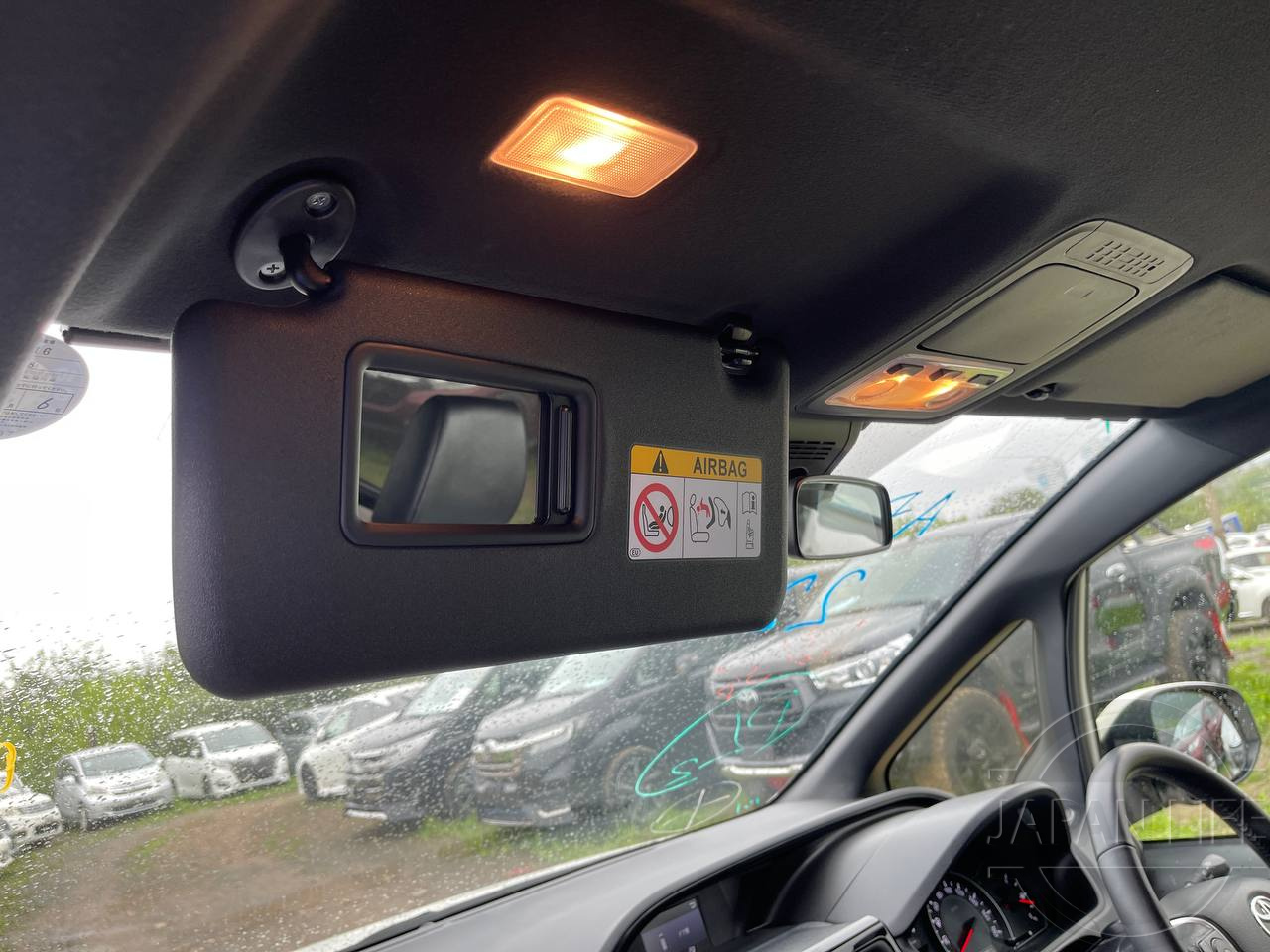 Фото Toyota Noah - Japan Life 