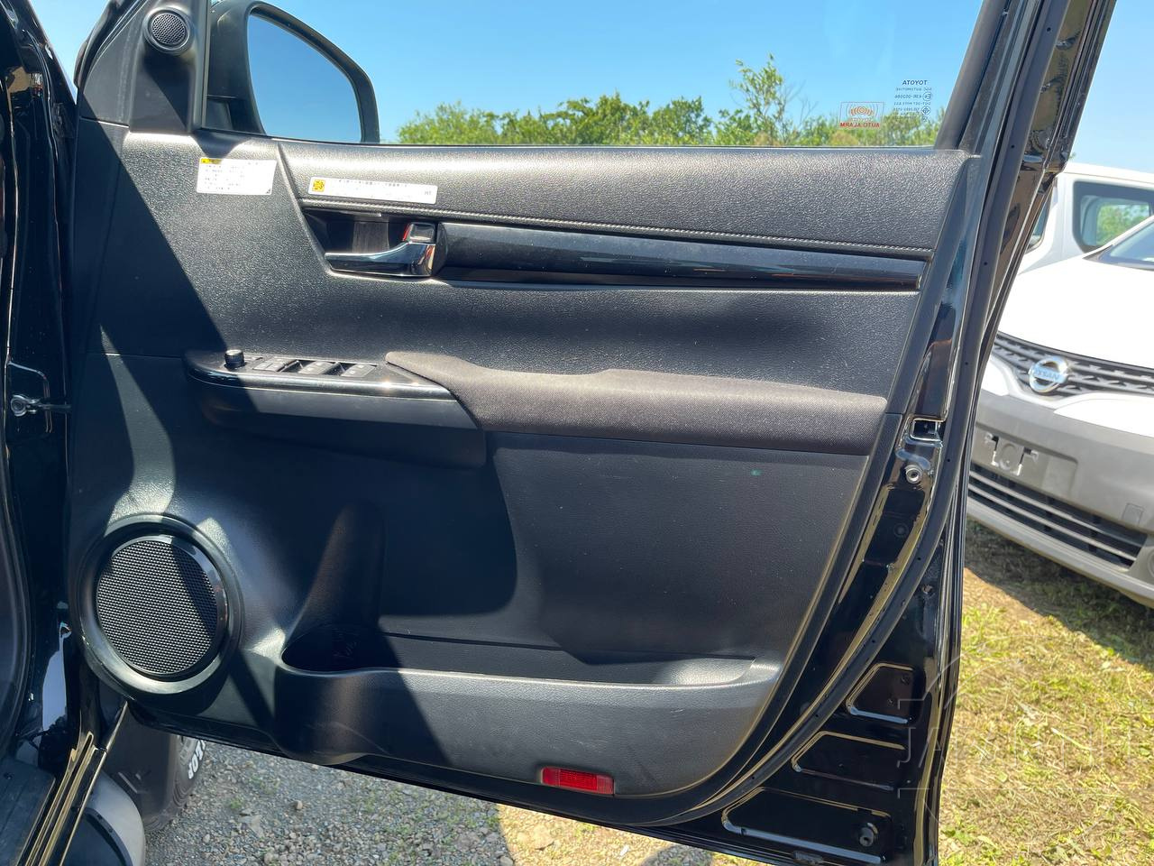 Фото Toyota Hilux - Japan Life 