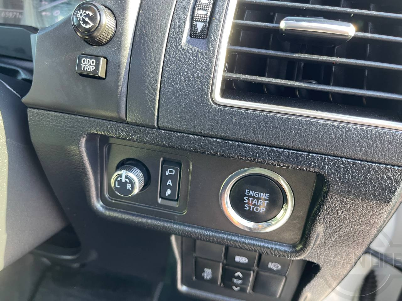 Фото Toyota Land Cruiser Prado - Japan Life 