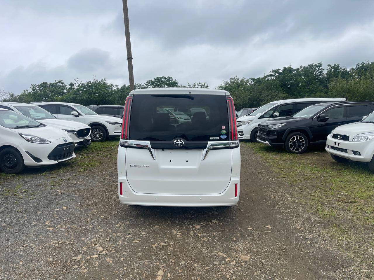 Фото Toyota Esquire - Japan Life 