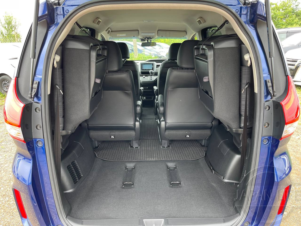 Фото Honda Freed - Japan Life 