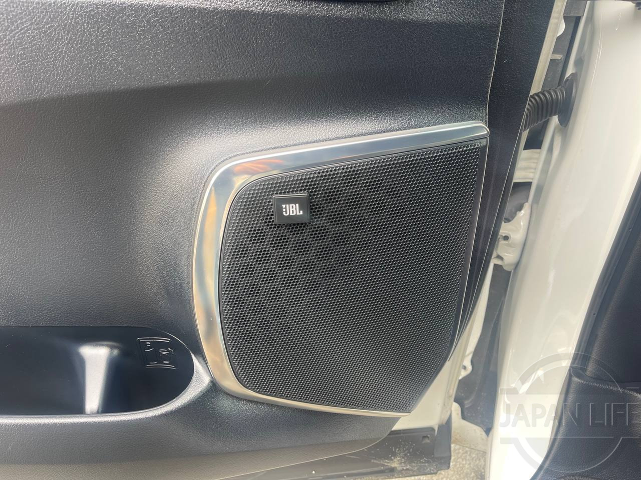 Фото Toyota Alphard - Japan Life 