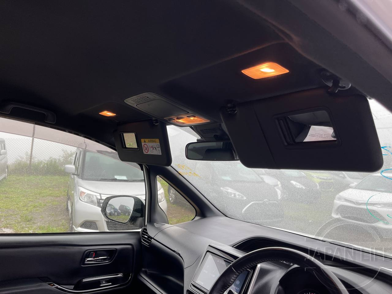 Фото Toyota Noah - Japan Life 