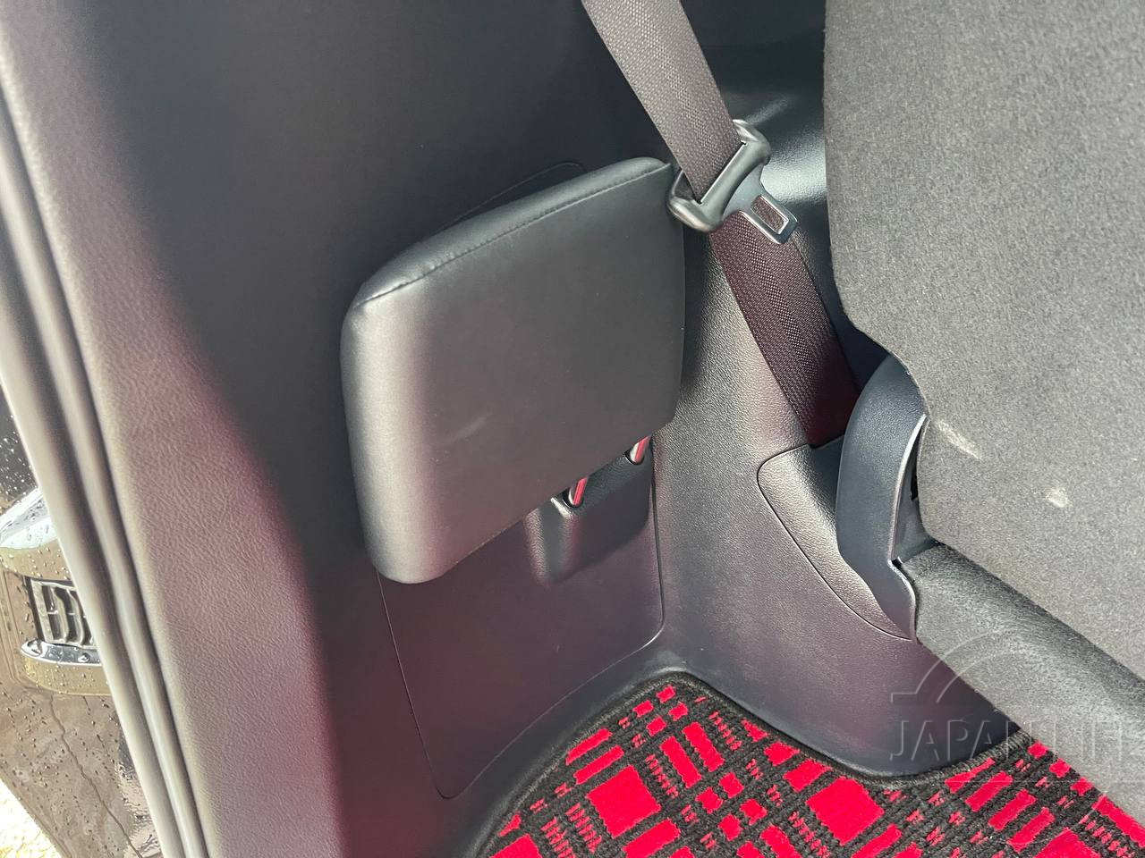 Фото Toyota Noah - Japan Life 