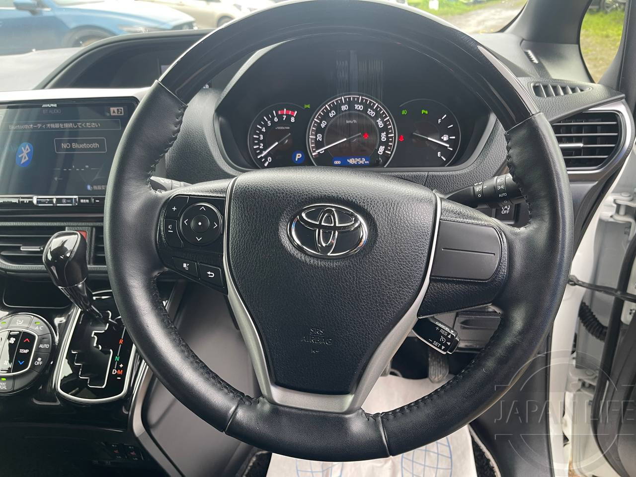 Фото Toyota Esquire - Japan Life 