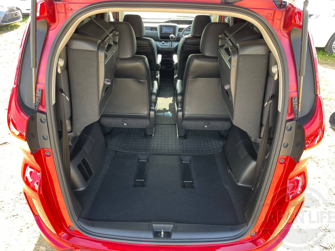 Фото Honda Freed - Japan Life 