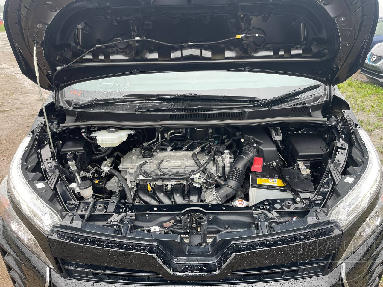 Фото Toyota Voxy - Japan Life 