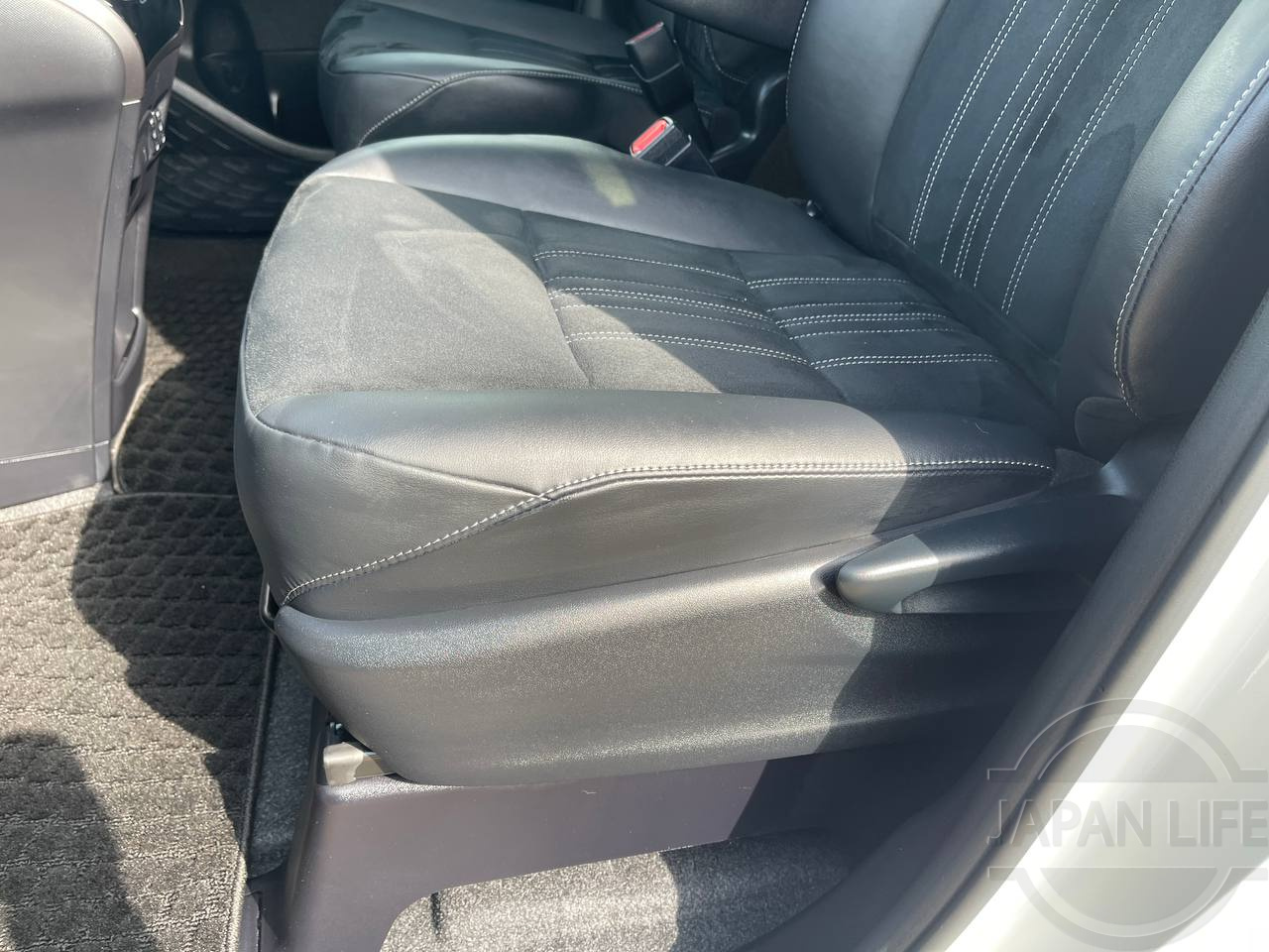 Фото Toyota Esquire - Japan Life 