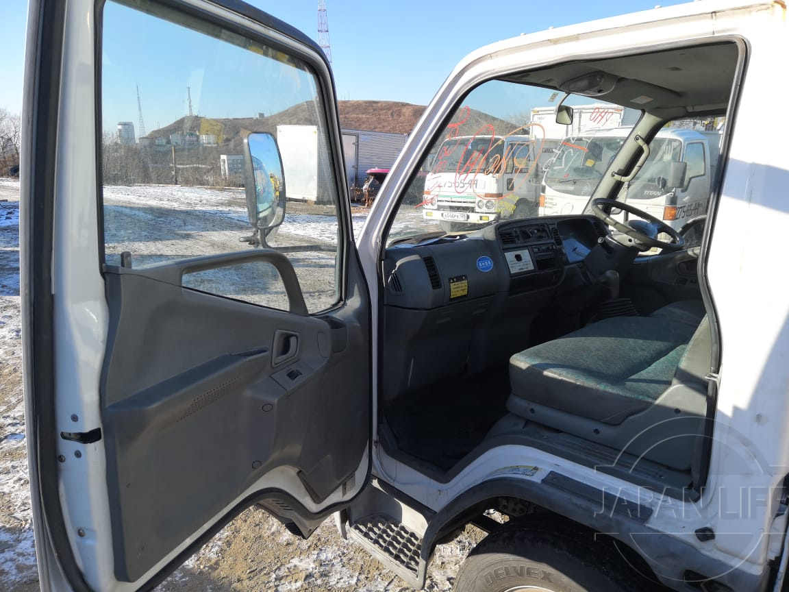 Фото Mitsubishi Fuso Canter - Japan Life 