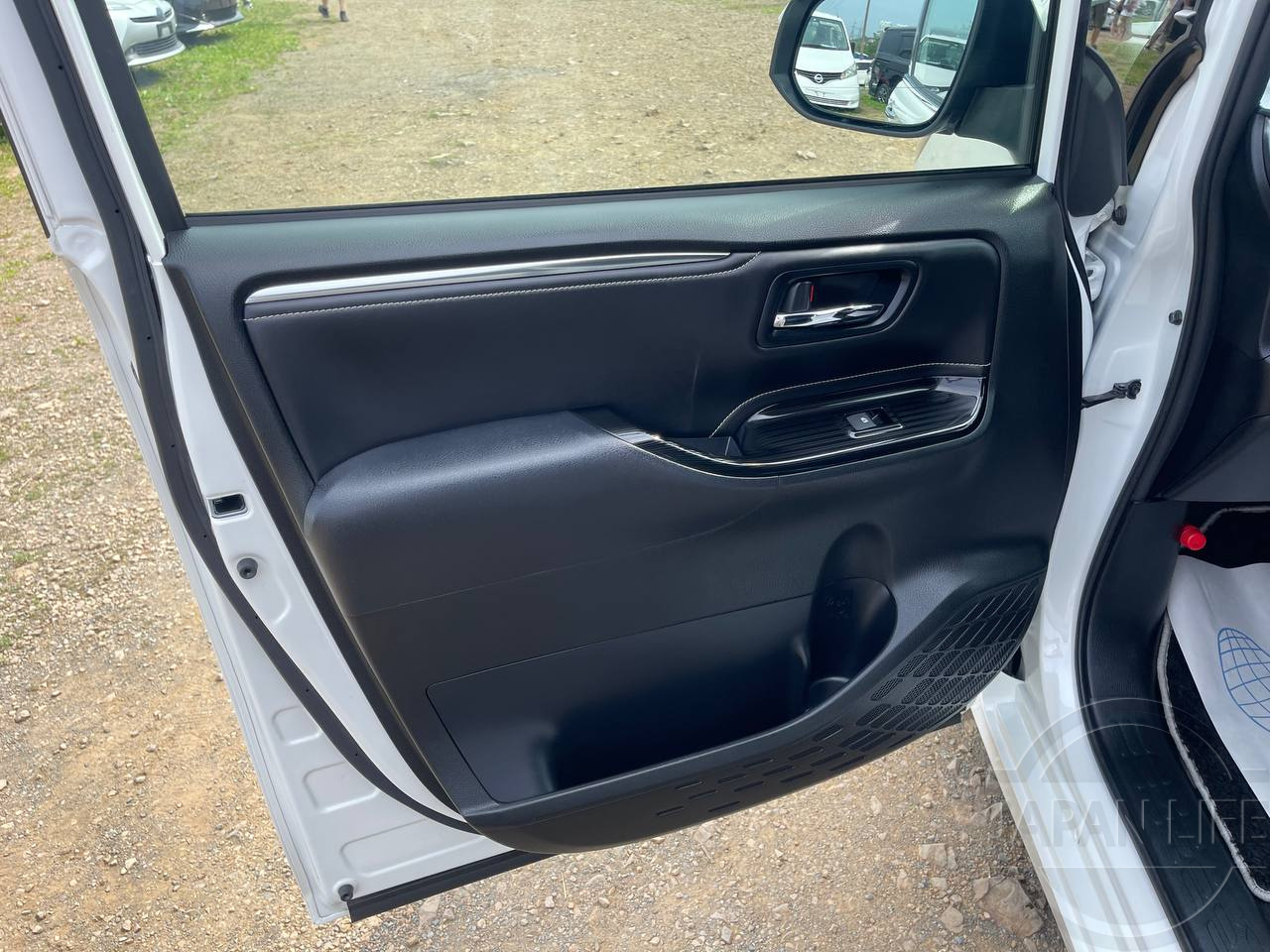 Фото Toyota Esquire - Japan Life 