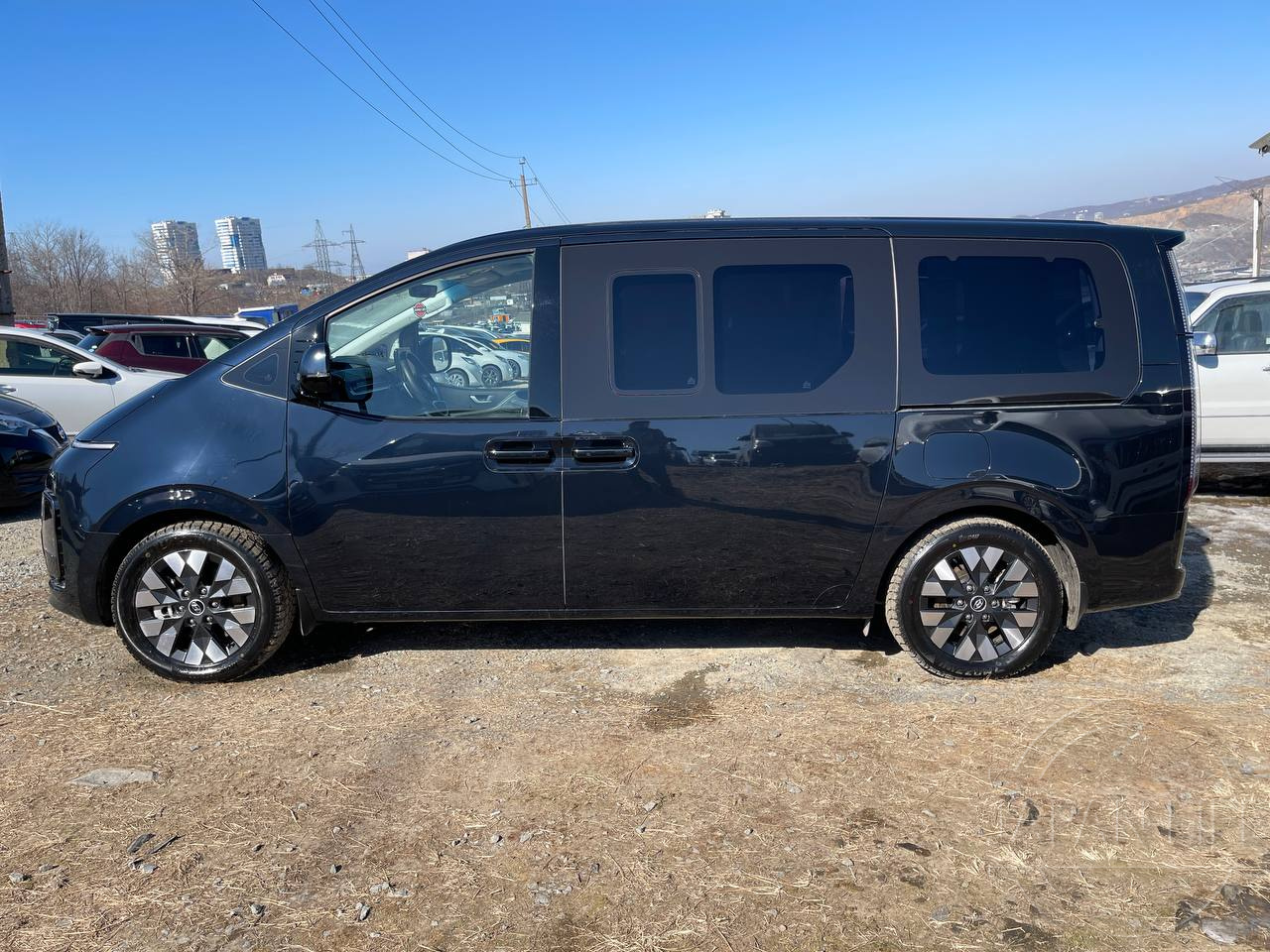 Фото Hyundai Staria - Japan Life 