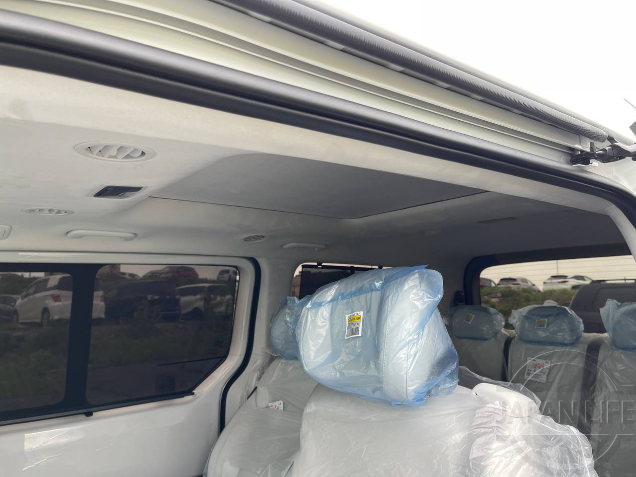 Фото Hyundai Staria - Japan Life 