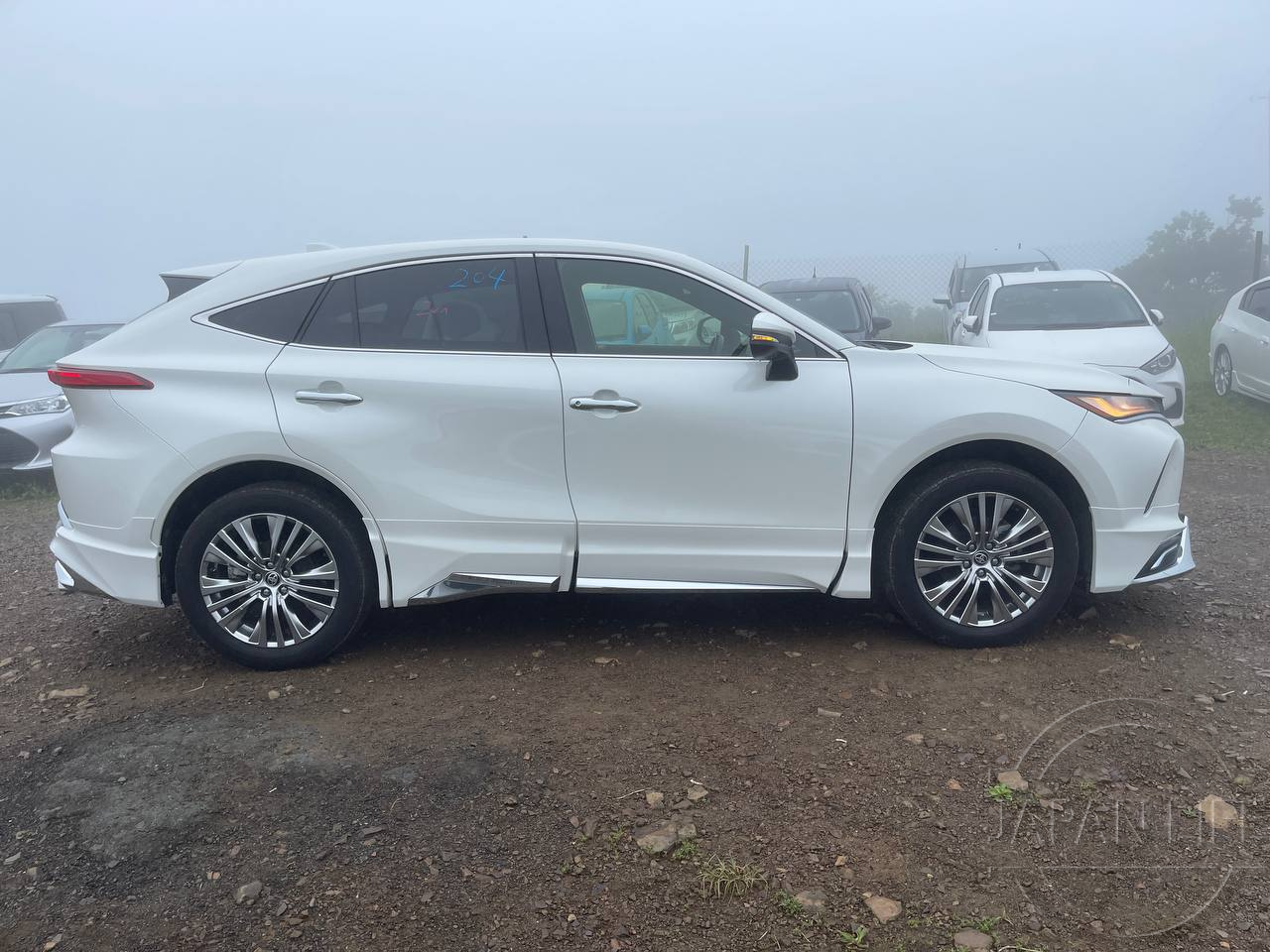 Фото Toyota Harrier - Japan Life 