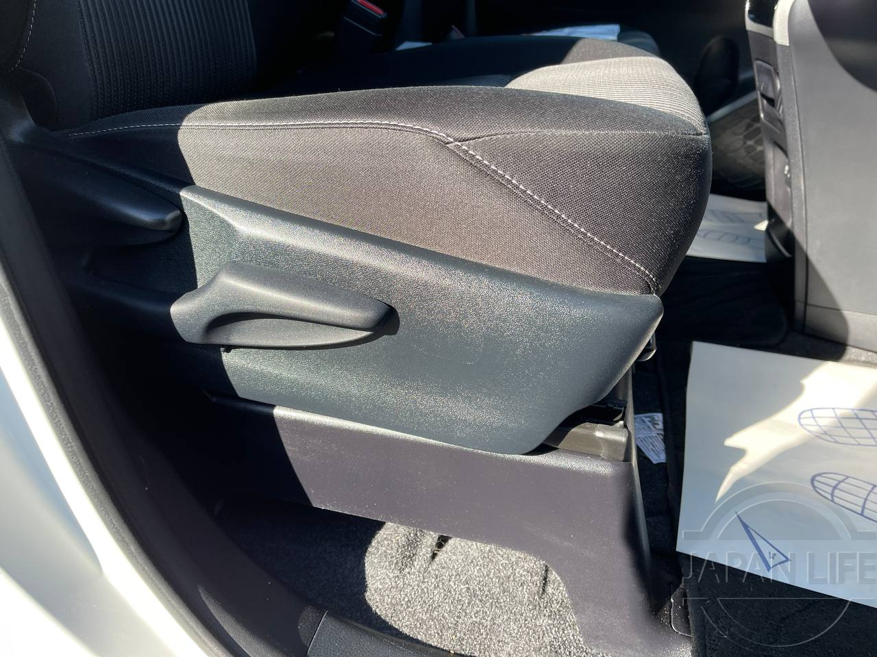 Фото Toyota Voxy - Japan Life 