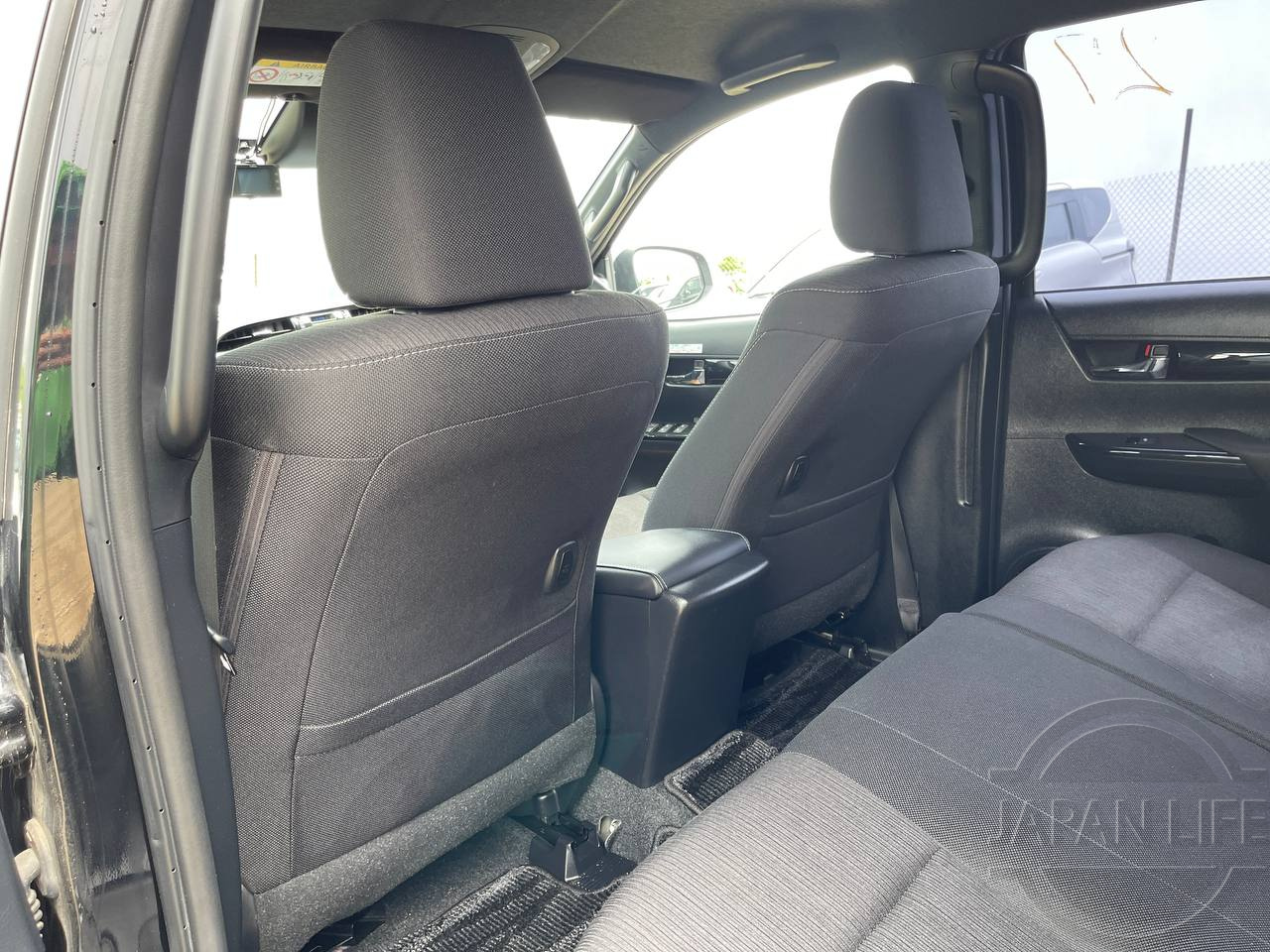 Фото Toyota Hilux - Japan Life 