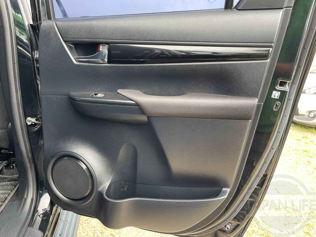 Фото Toyota Hilux - Japan Life 