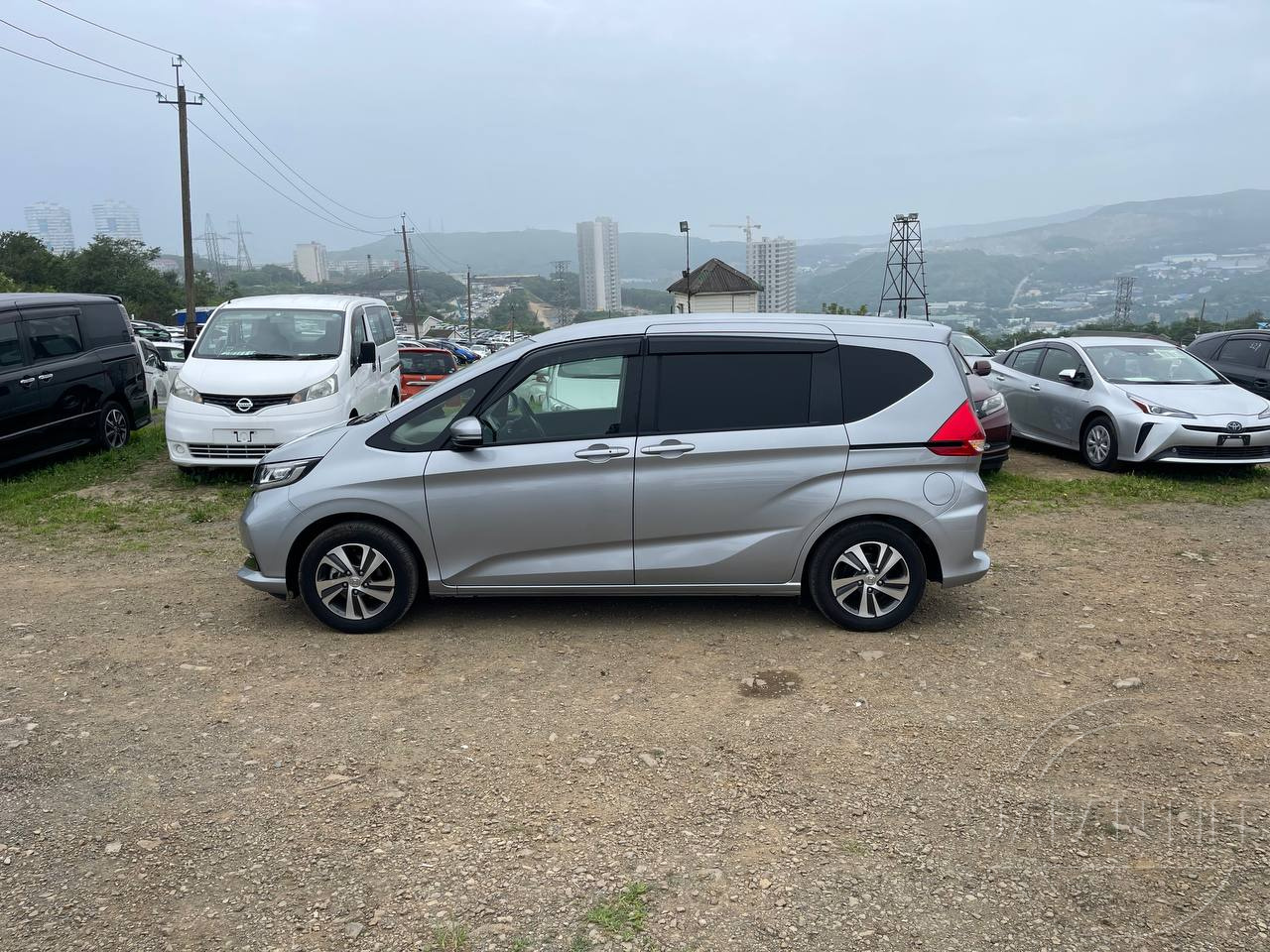 Фото Honda Freed - Japan Life 