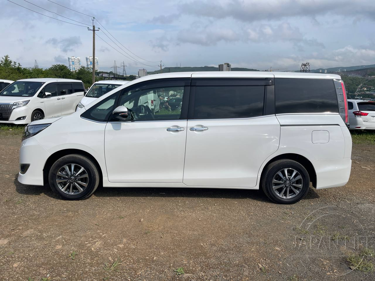 Фото Toyota Esquire - Japan Life 