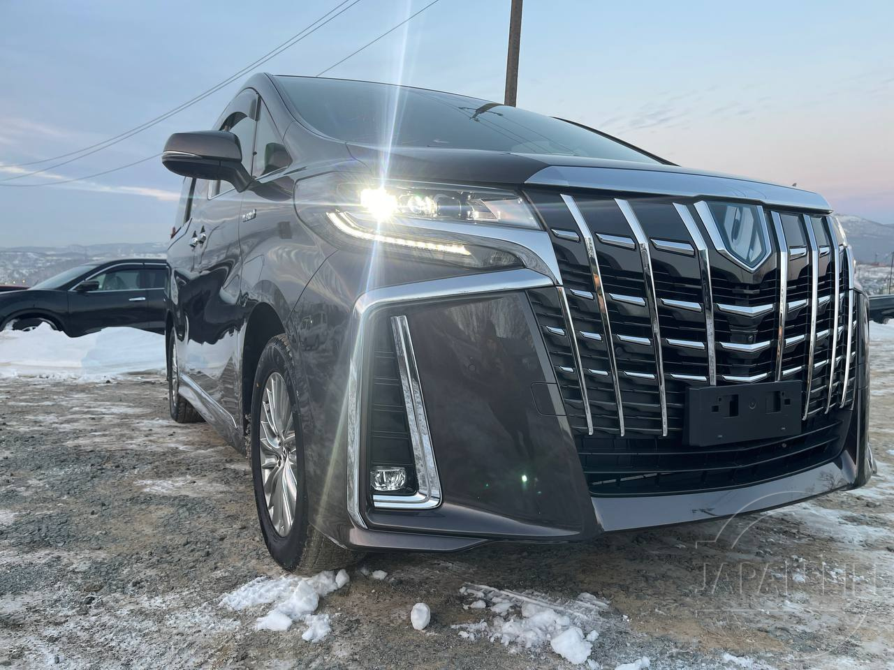 Фото Toyota Alphard - Japan Life 