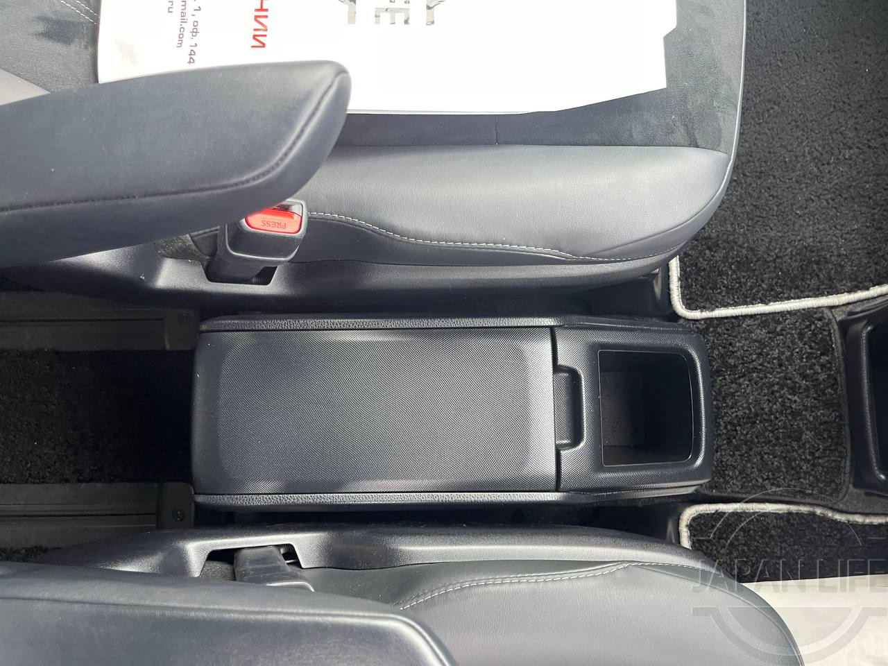 Фото Toyota Esquire - Japan Life 