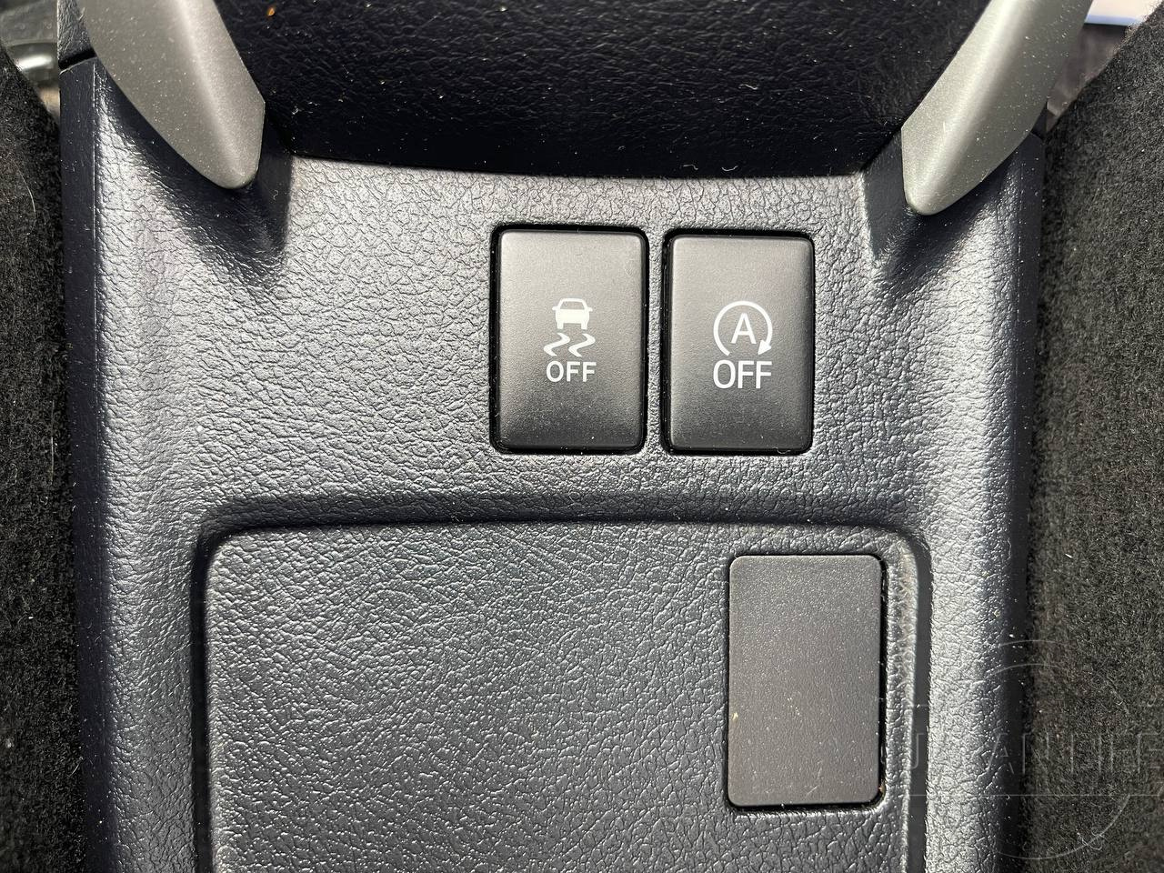 Фото Toyota Corolla Fielder - Japan Life 