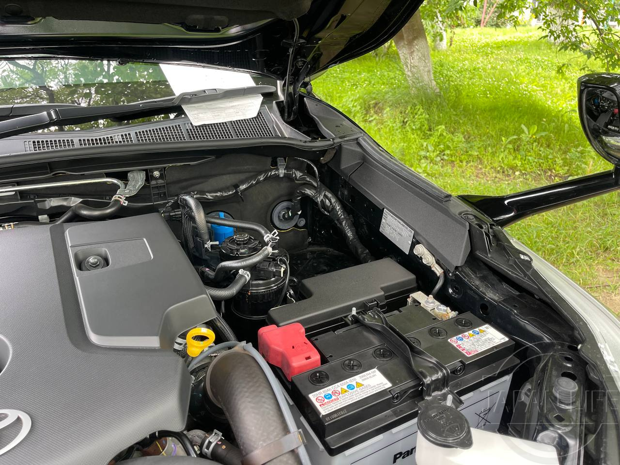 Фото Toyota Hilux - Japan Life 