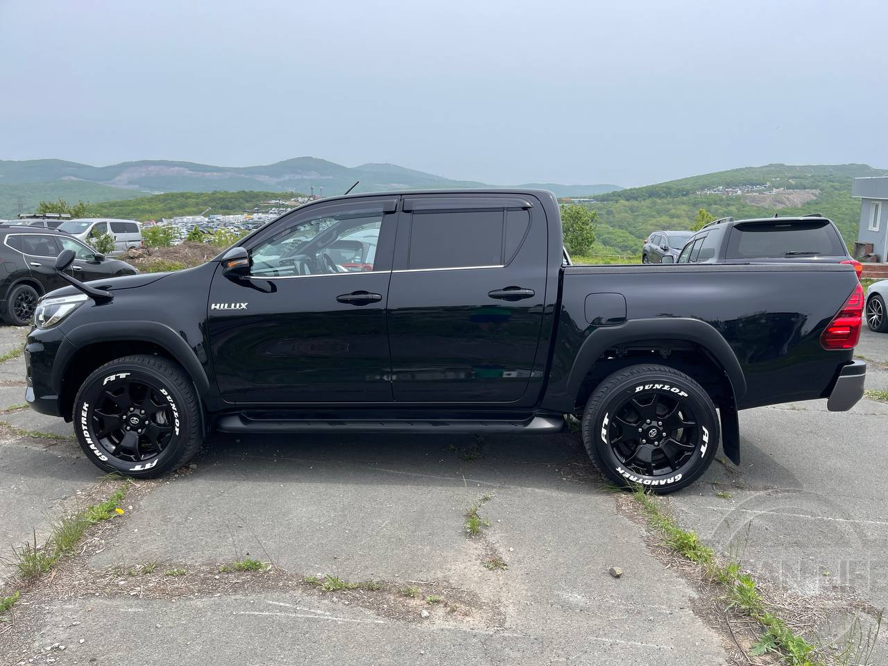 Фото Toyota Hilux - Japan Life 