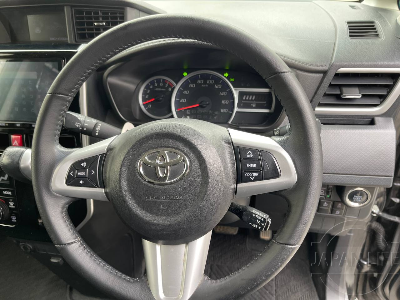 Фото Toyota Tank - Japan Life 