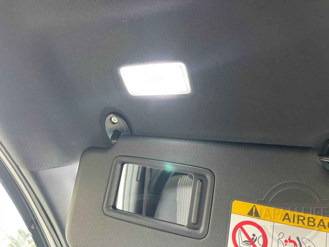 Фото Toyota Voxy - Japan Life 