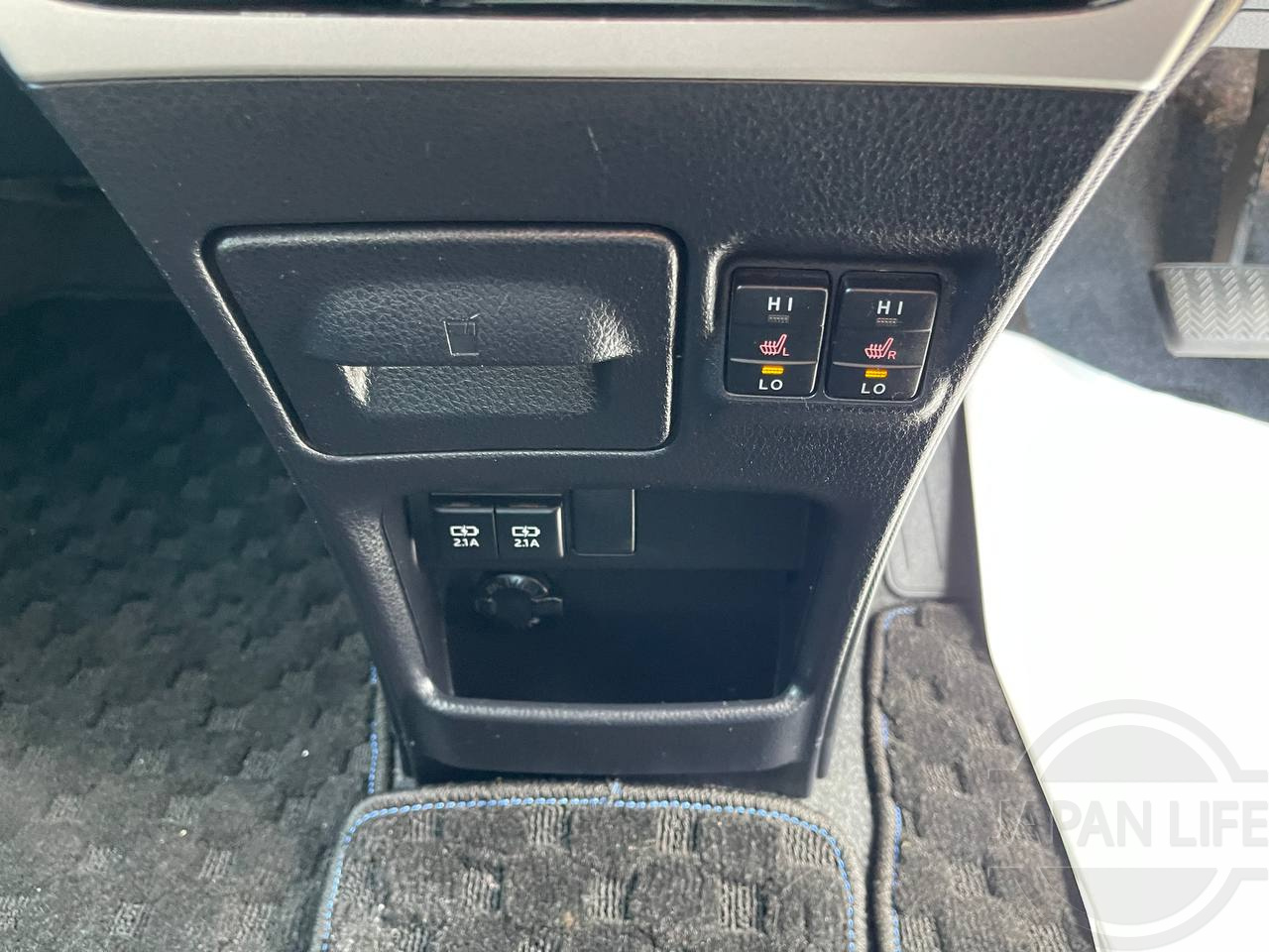 Фото Toyota Esquire - Japan Life 