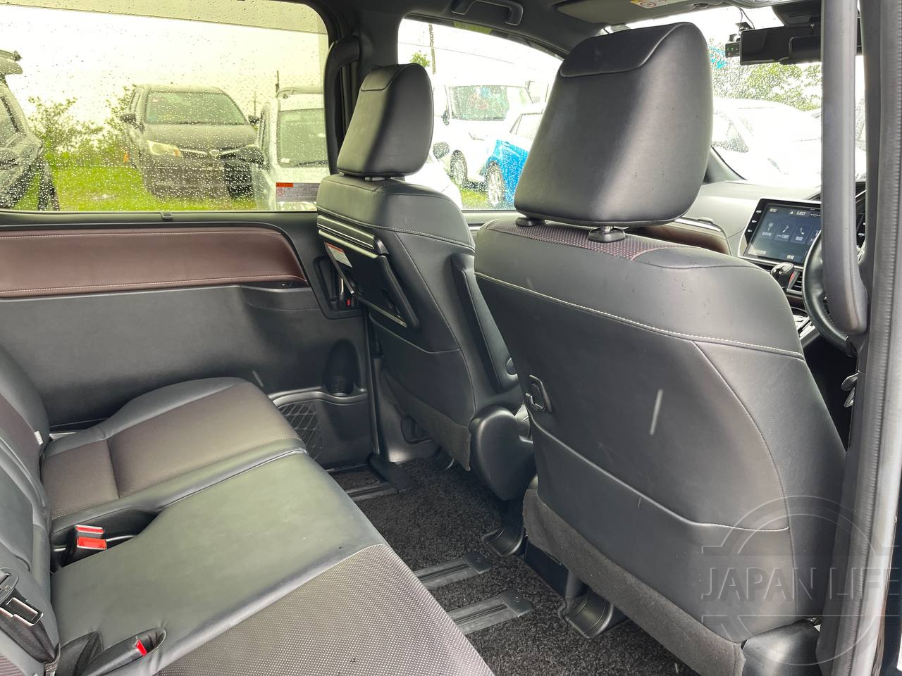 Фото Toyota Esquire - Japan Life 