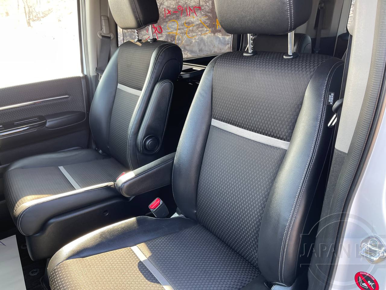 Фото Honda Stepwgn - Japan Life 