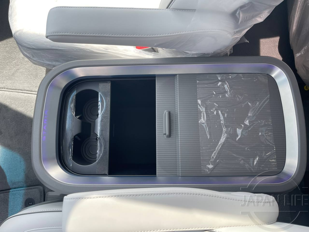 Фото Hyundai Staria - Japan Life 