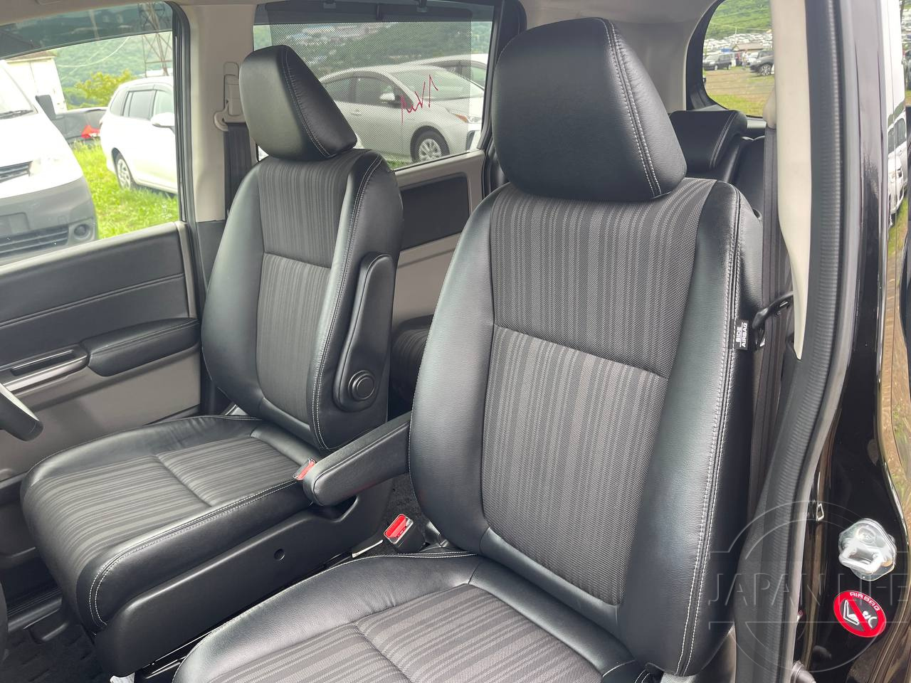 Фото Honda Freed - Japan Life 