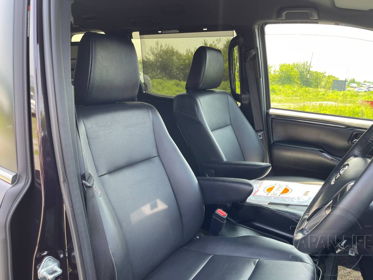 Фото Toyota Esquire - Japan Life 