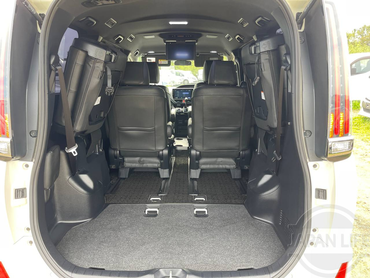 Фото Toyota Noah - Japan Life 