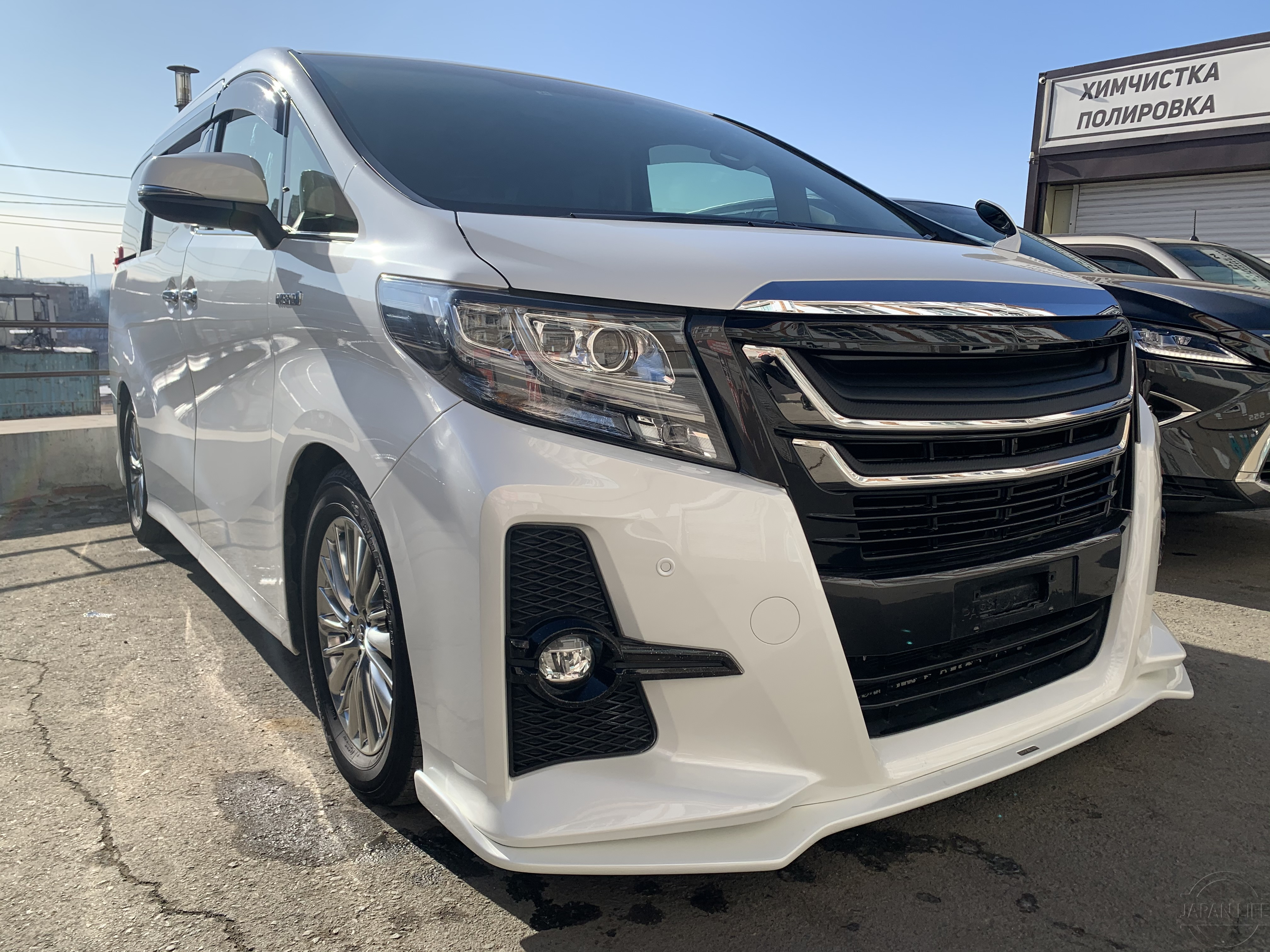 Фото Toyota Alphard Hybrid 2.5 SR 4WD - Japan Life 