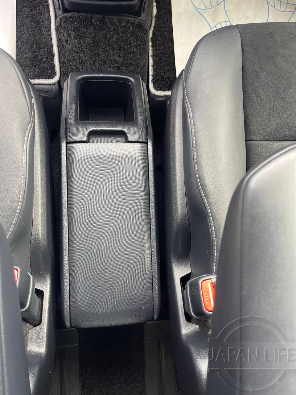 Фото Toyota Esquire - Japan Life 