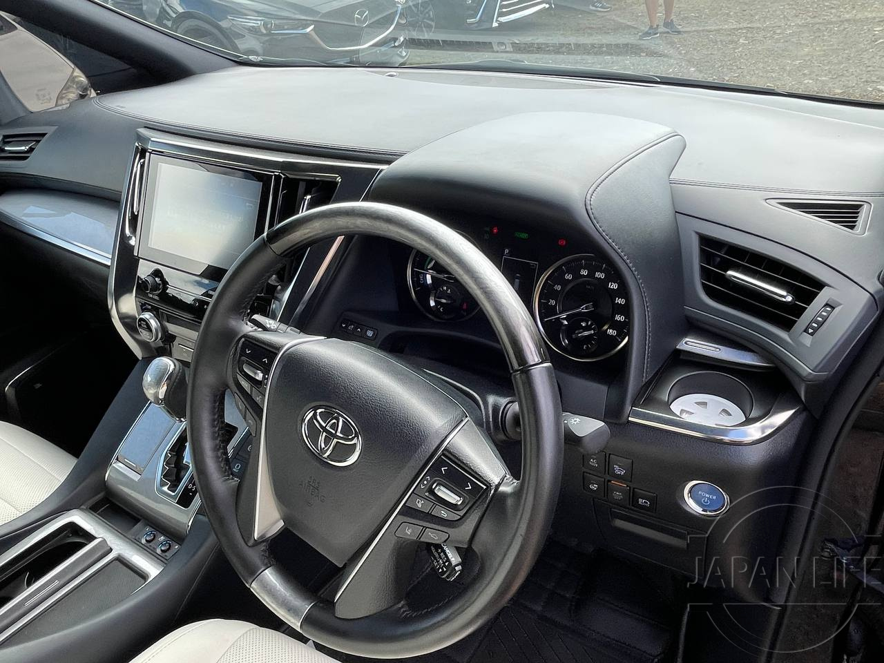 Фото Toyota Alphard - Japan Life 