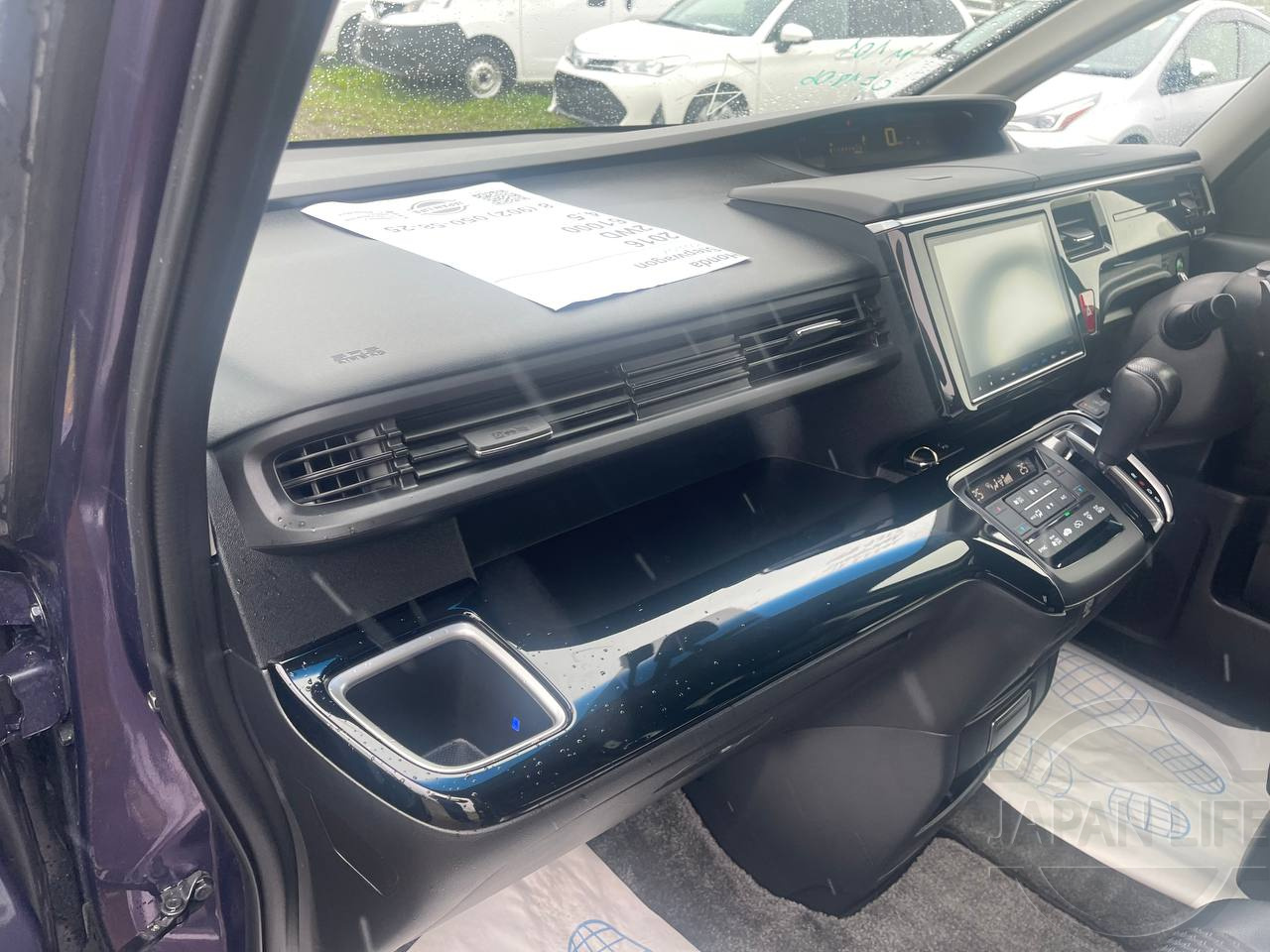 Фото Honda Stepwgn - Japan Life 