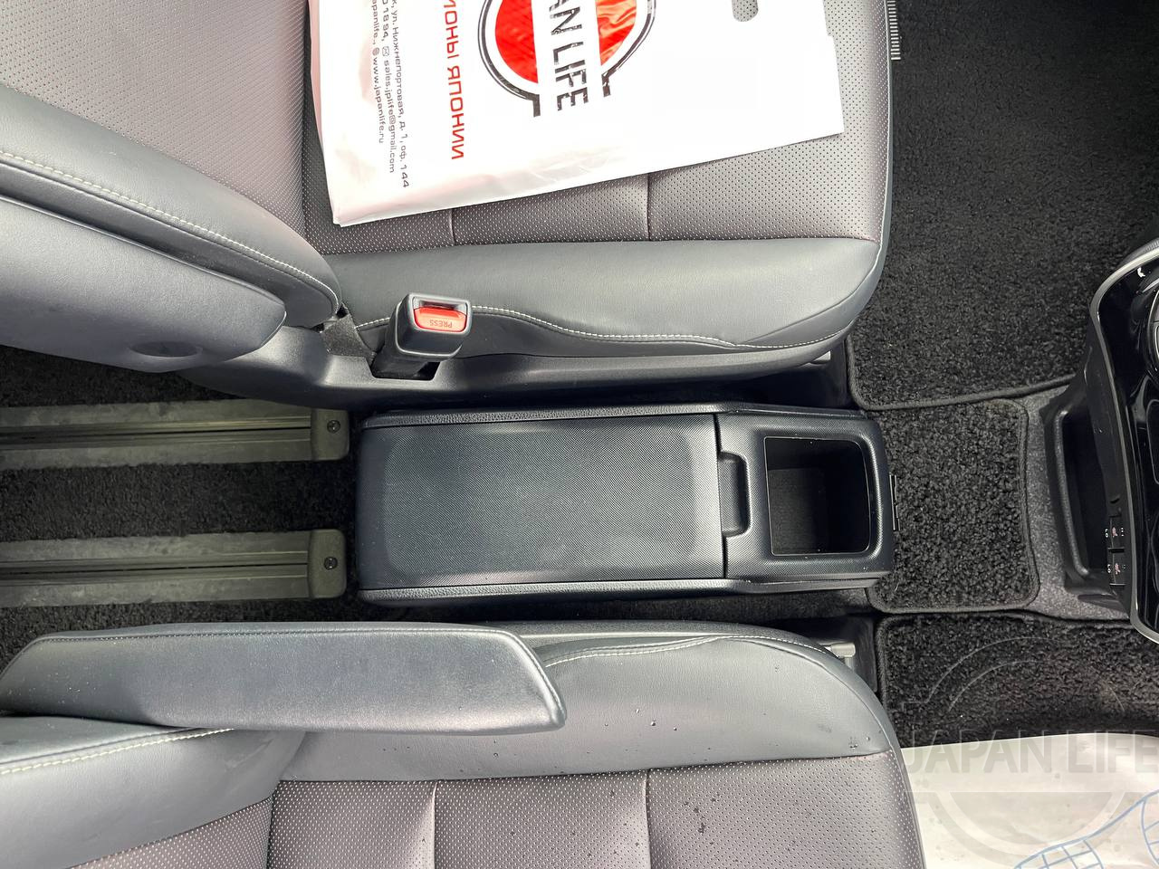 Фото Toyota Esquire - Japan Life 