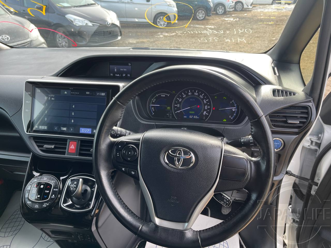 Фото Toyota Noah - Japan Life 