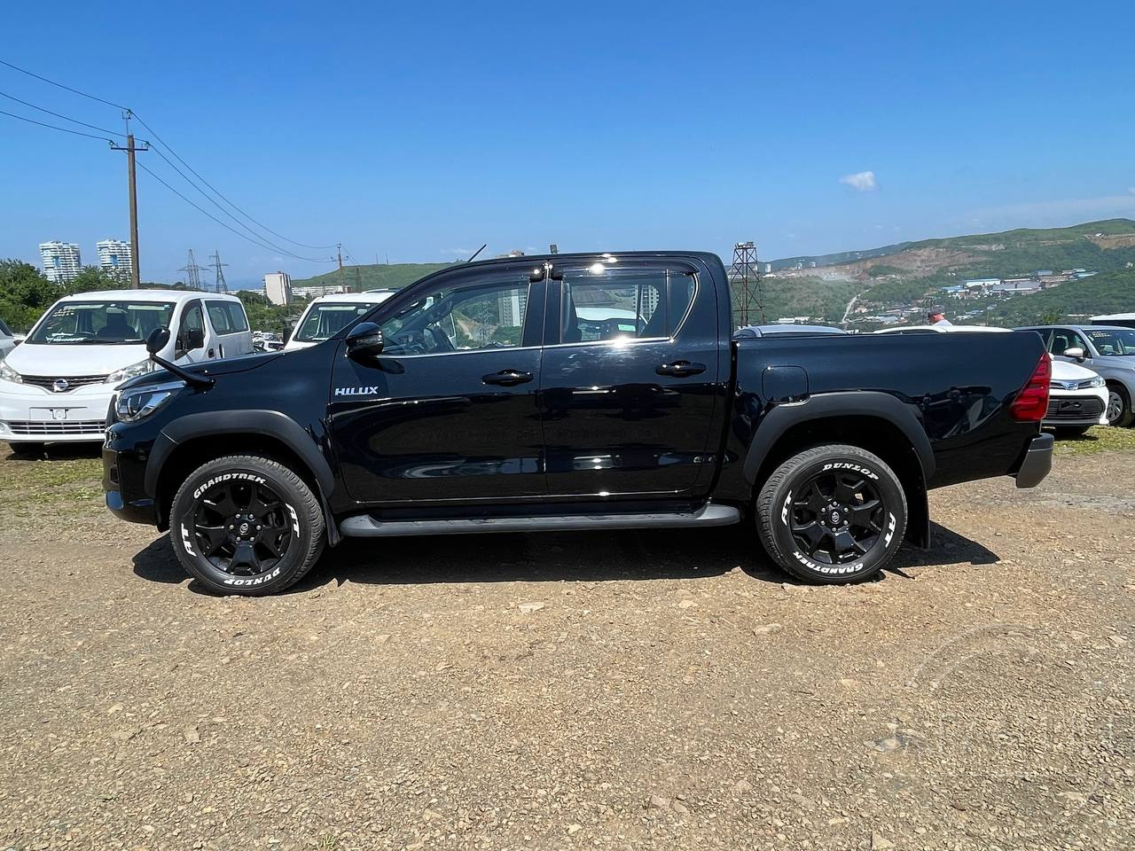 Фото Toyota Hilux - Japan Life 