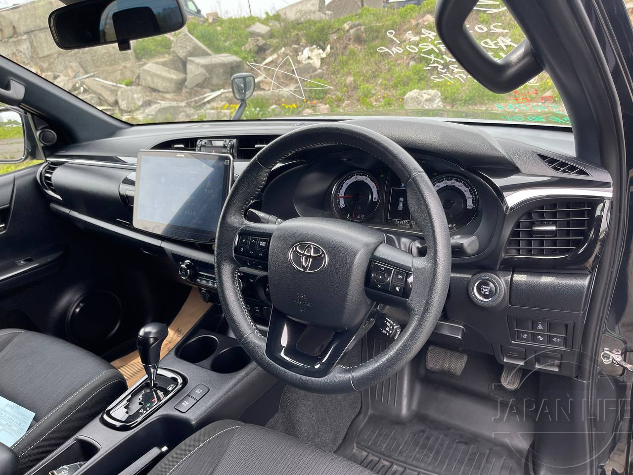 Фото Toyota Hilux - Japan Life 