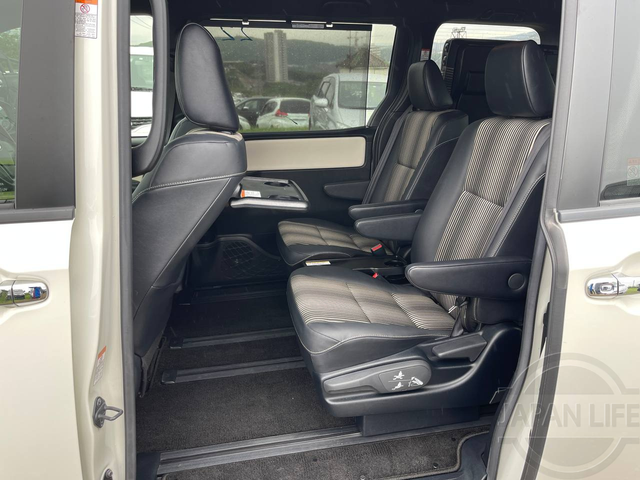 Фото Toyota Noah - Japan Life 