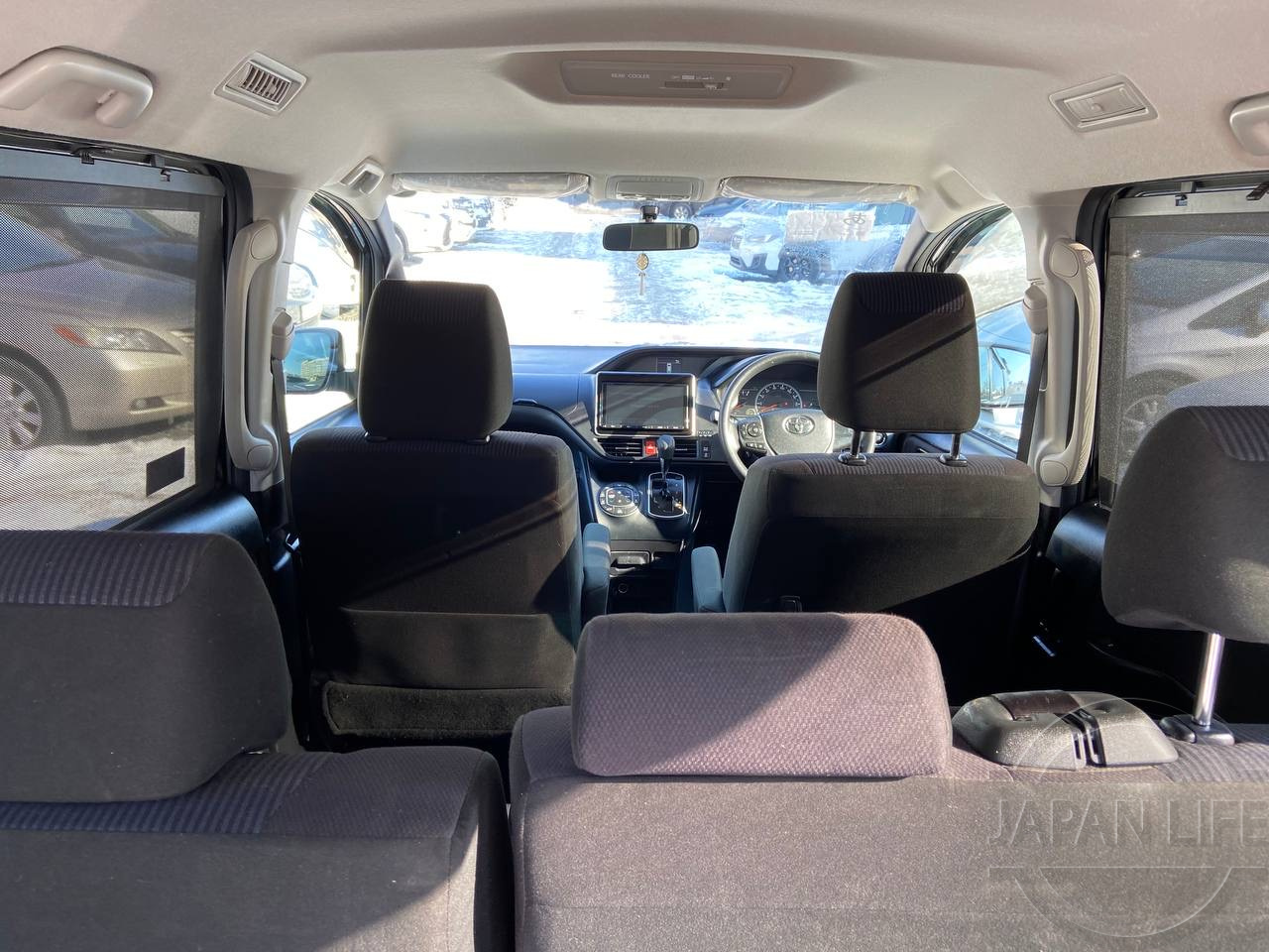 Фото Toyota Noah 2.0 X - Japan Life 