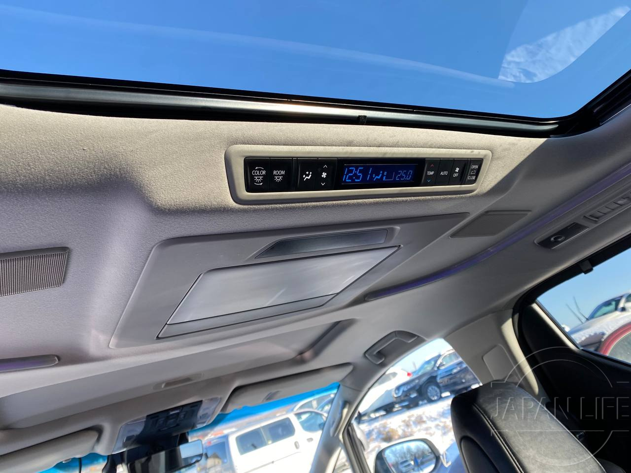 Фото Toyota Alphard - Japan Life 