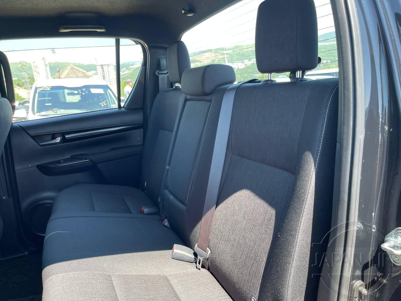 Фото Toyota Hilux - Japan Life 