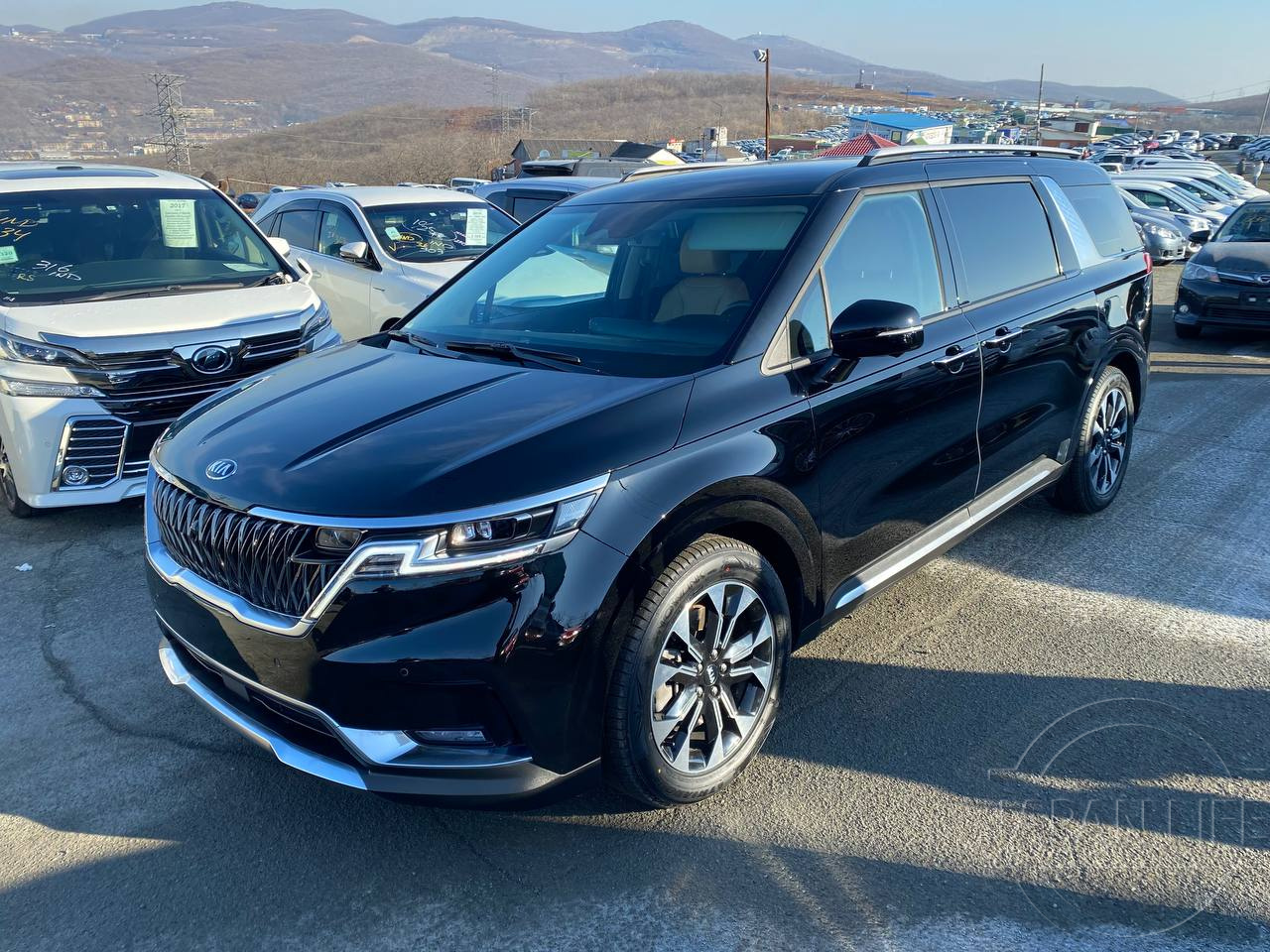 Фото Kia Carnival - Japan Life 