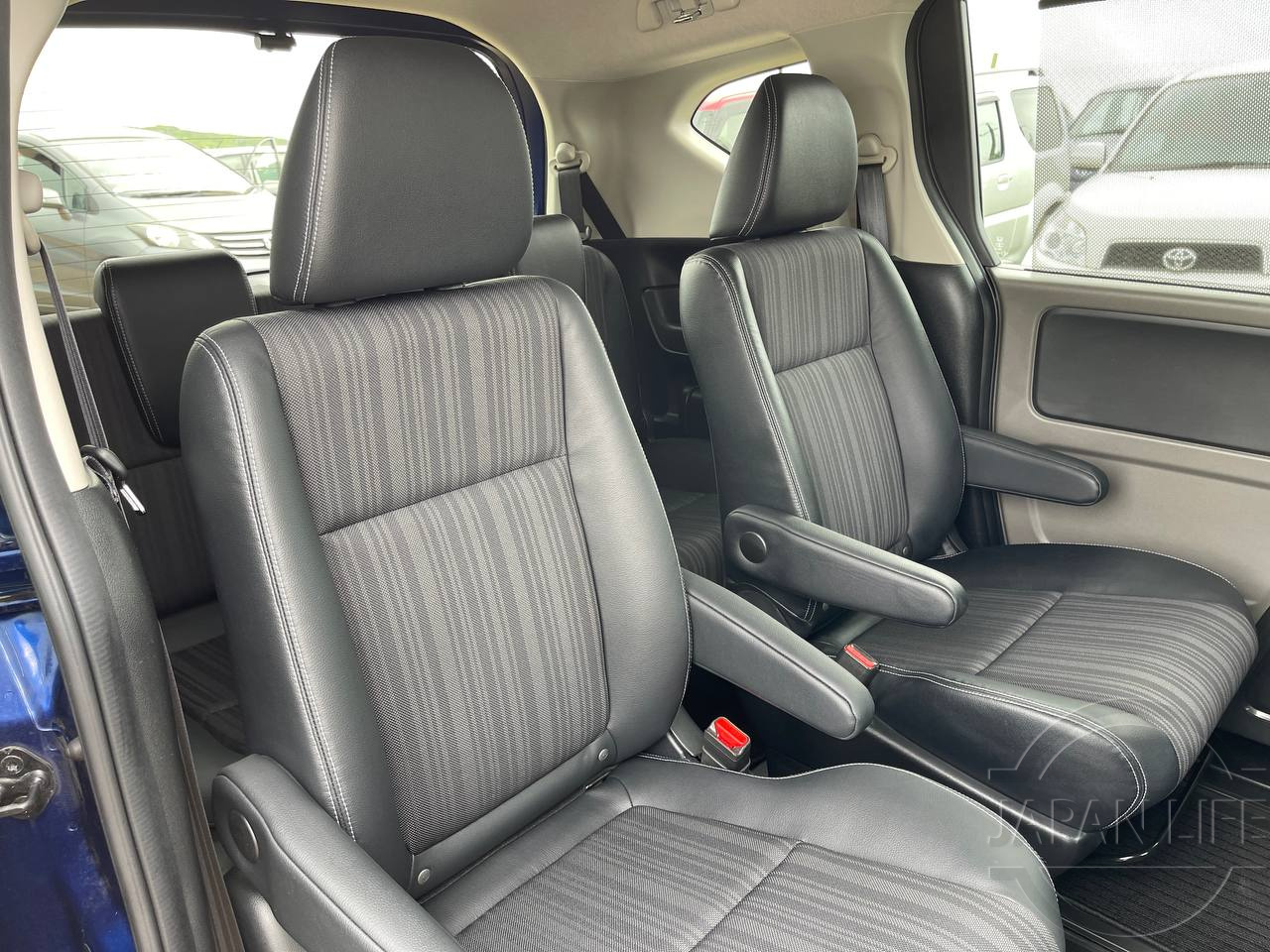 Фото Honda Freed - Japan Life 